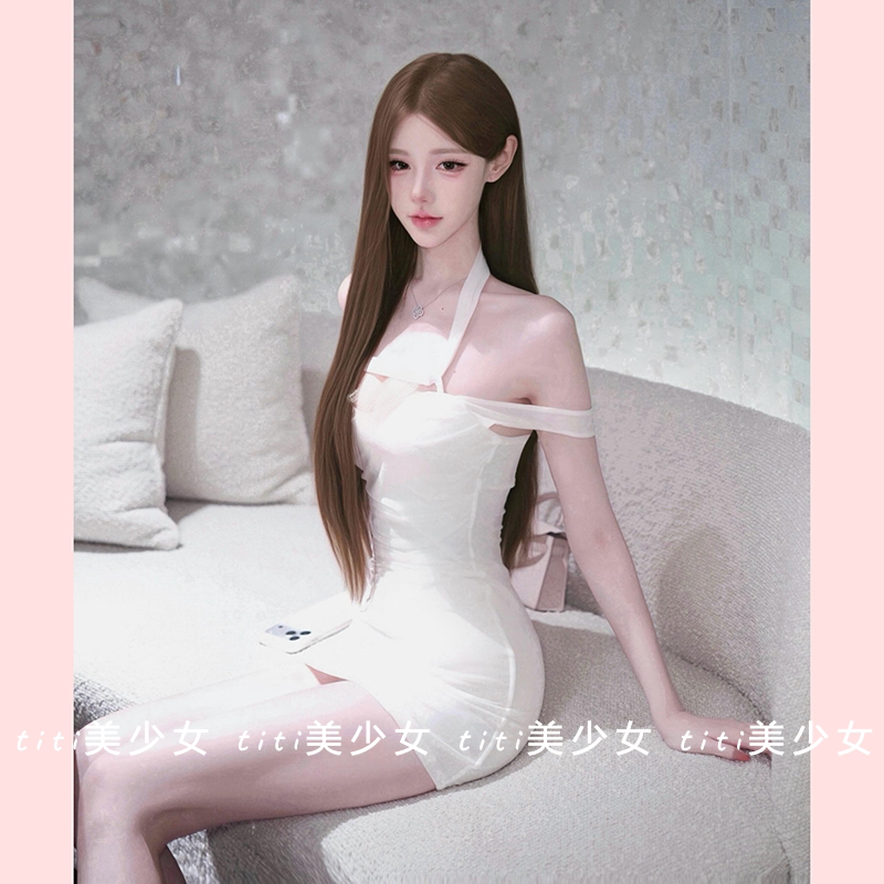 【TiTi美少女】挂脖心机性感风抹胸连衣裙露背修身显瘦白色背心裙