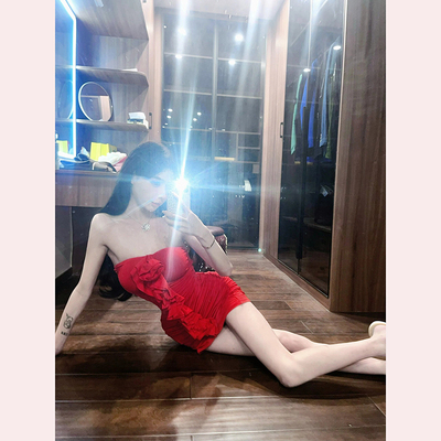 【TiTi美少女】 立体花朵抹胸气质红色短裙女包臀缩褶高腰连衣裙