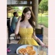 显瘦短裙 明艳黄气质褶皱收腰吊带连衣裙女春季 TiTi美少女 法式