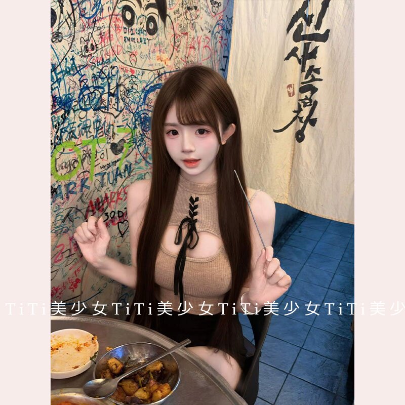 【TiTi美少女】镂空纯欲性感修身绑带挂脖显胸吊带小背心内搭上衣