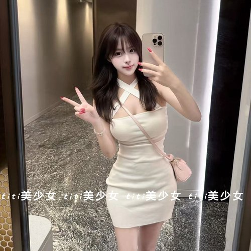 设计包臀无袖针织连衣裙女