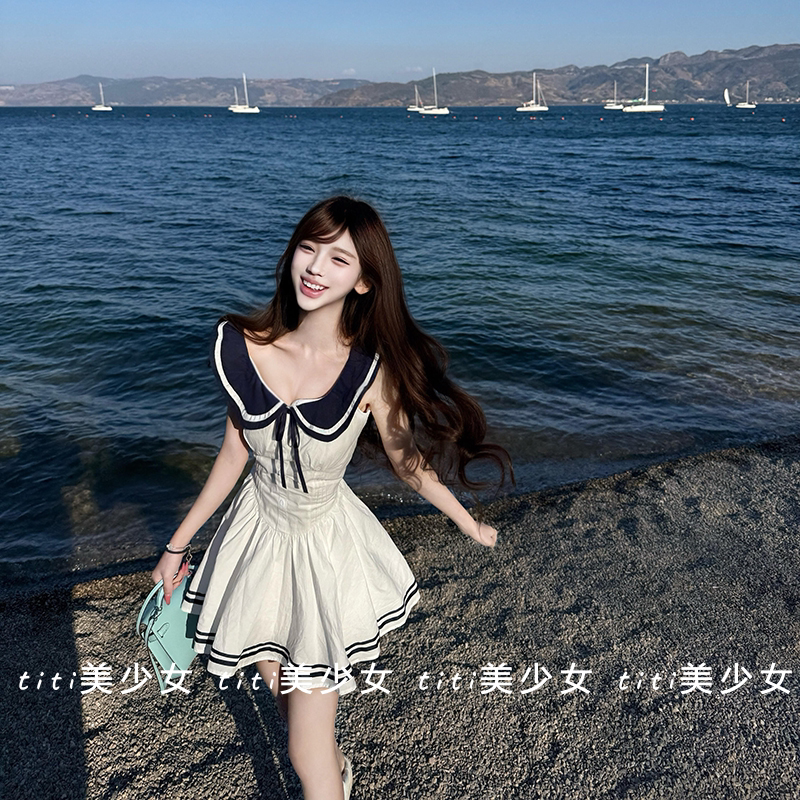 【TiTi美少女】纯欲学院风海军领无袖连衣裙撞色显瘦收腰a字短裙