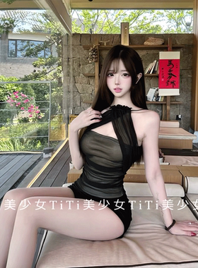纯欲辣妹风网纱露肩挂脖背心