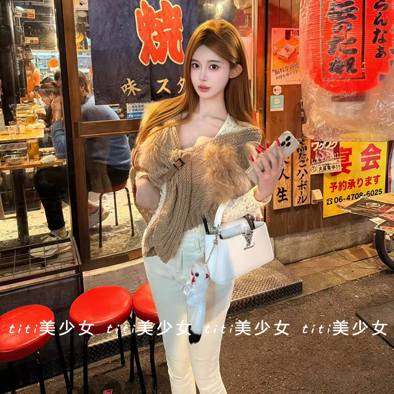 外套高级感外搭毛毛围巾