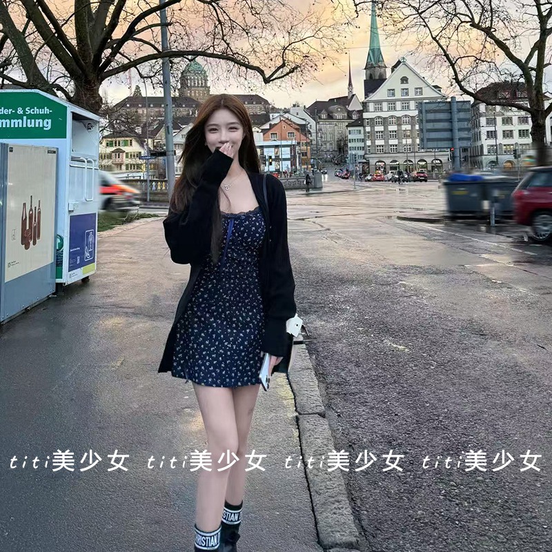 【TiTi美少女】纯欲收腰显瘦碎花吊带连衣裙小个子甜辣A字短裙子