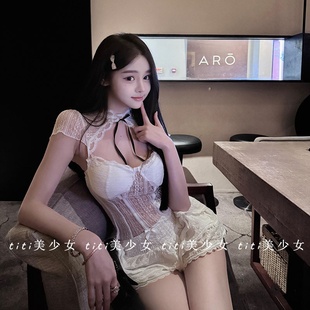 TiTi美少女 甜辣妹短款 纯欲蕾丝衫 套修身 白色上衣 蝴蝶结镂空袖