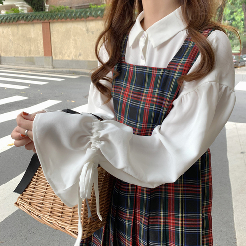 Real price ~ student sweet pleated Plaid strap skirt + lace up bow chiffon shirt