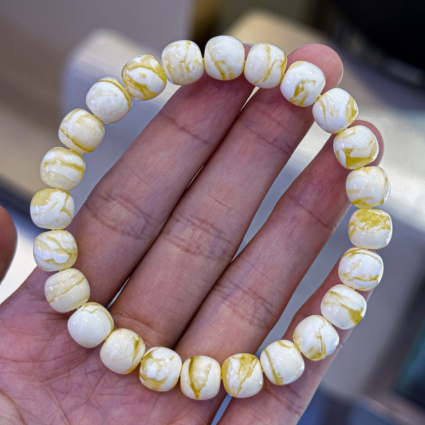 正品天然俄料精品瓷白妖花蜜蜡8.5mm老型手链文玩收藏珠宝饰品