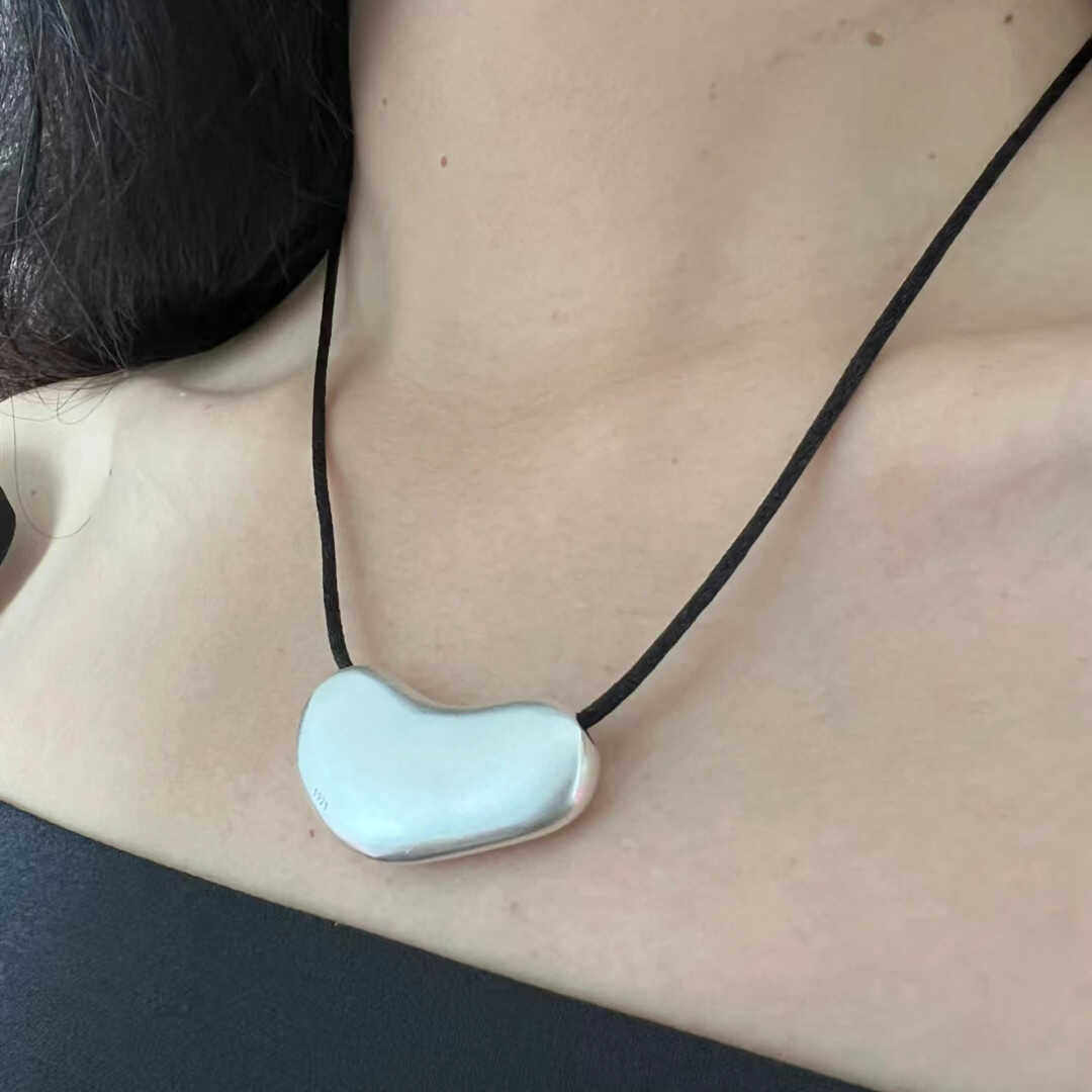 S925纯银小众设计感豌豆磨砂碎骨链女夏天配t恤的项链毛衣链配饰