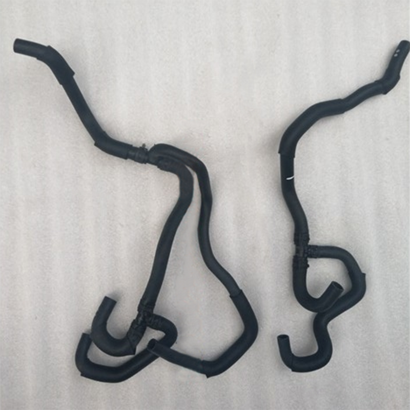 帕杰罗V93V97后暖风水管