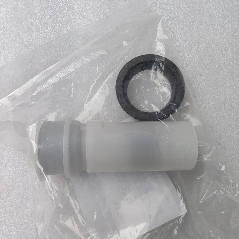 适用于19款三菱帕杰罗劲畅玻璃水壶液位传感器雨刮刷水位感应器