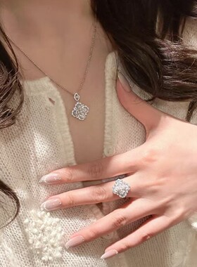 精工奢华法式高级白贝珍珠四叶花女轻奢气质耳钉戒指项链