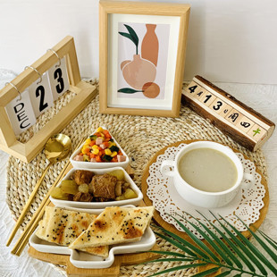 幼儿园餐食美食食谱拍照道具竹托盘日历向日葵摄影背景布小物件