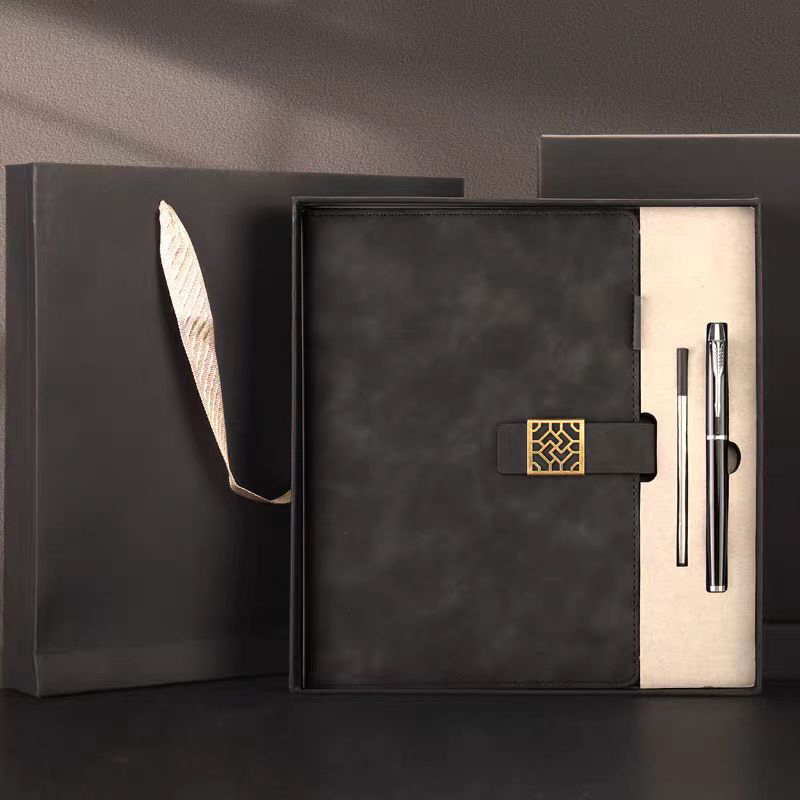 软皮带扣笔记本礼盒套装定制
