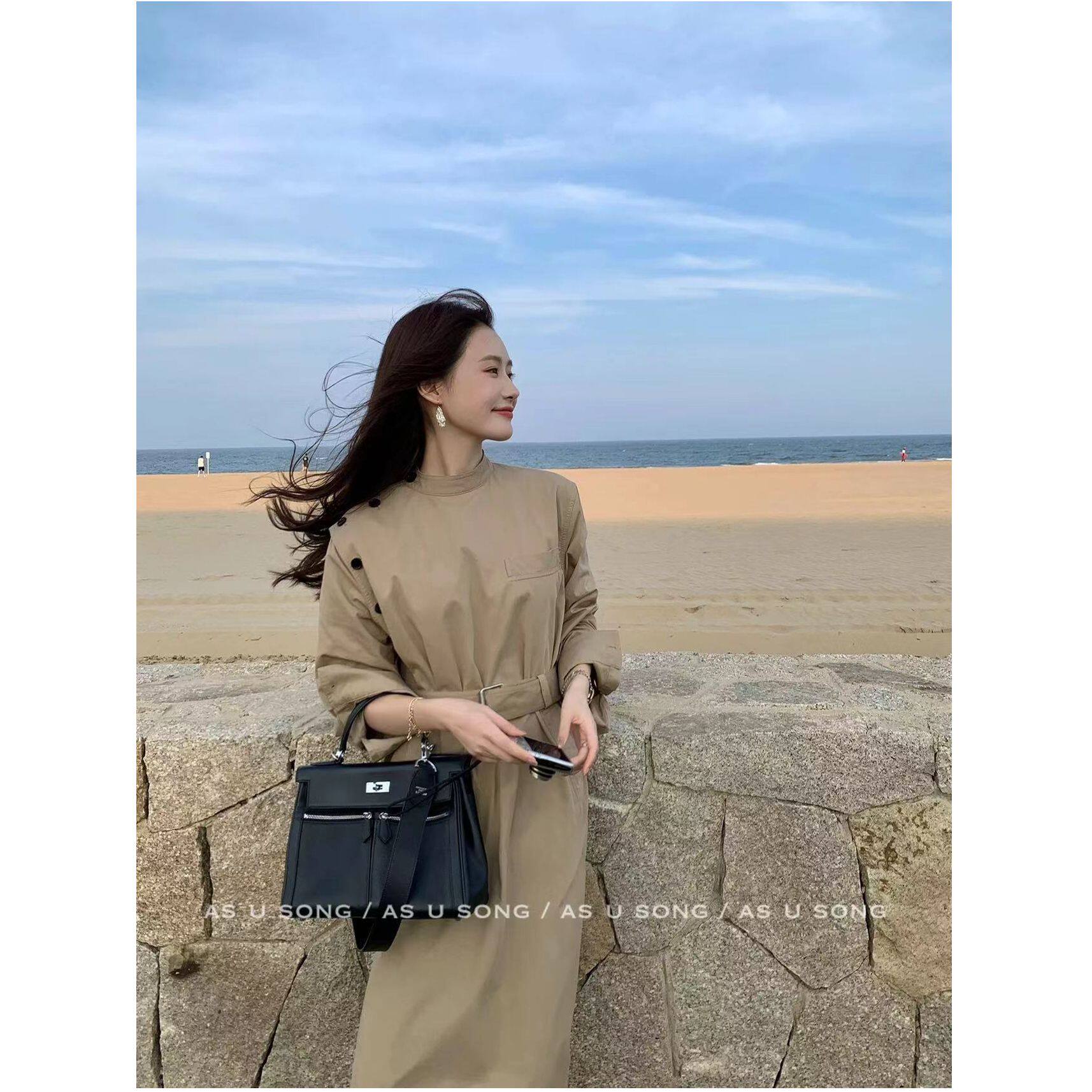 秋季宽松长款立领卡其色风衣女气连衣裙