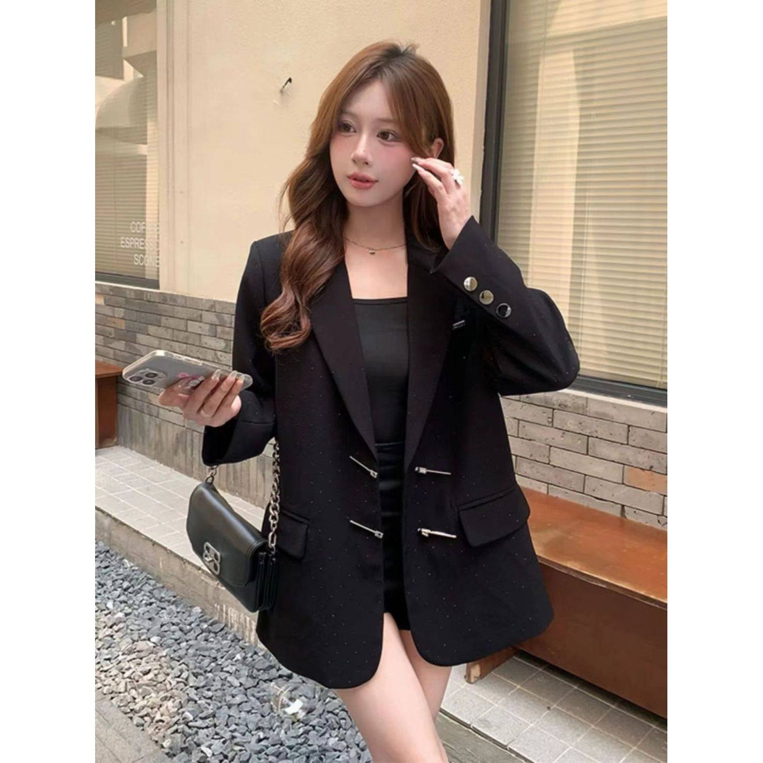 镶钻西装外套女士春秋韩版宽松蝴蝶结金属扣休闲西服上衣