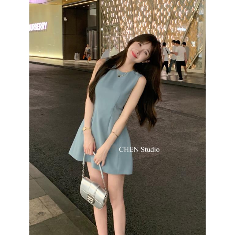 【小乐专享】赫本风圆领收腰无袖背心连衣裙女夏季气质高级短裙