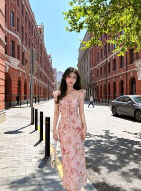 2026夏新款法式轻松碎花连衣裙修身长裙收腰气质印花吊带QD60753
