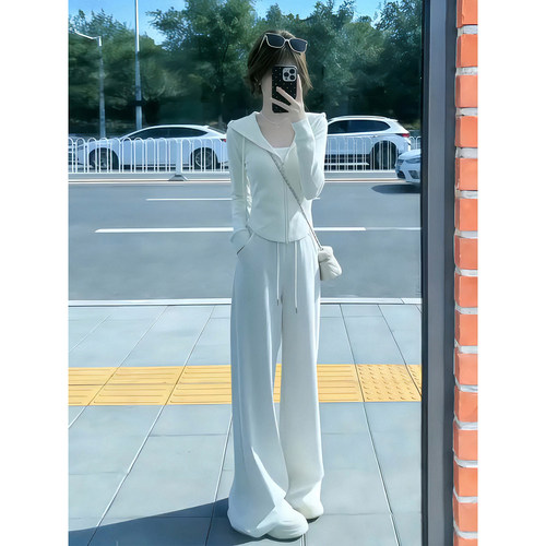 白色休闲运动套装女春秋连帽卫衣阔腿裤两件套轻熟高知一整套穿搭