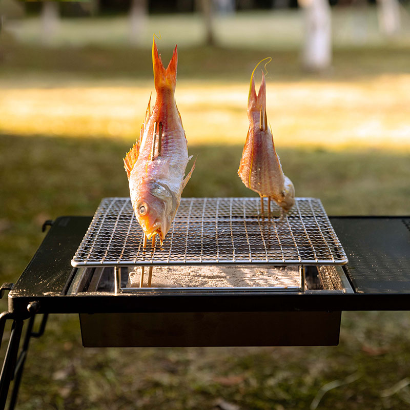 柯曼一单元IGT桌碳烤架双层隔热柴火炉 露营桌拓展烧烤日式炉端烧