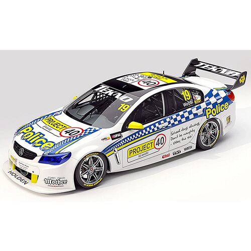 Authentic 皇冠 1/18 Holden VF Commodore 2013 19号 警车 涂装