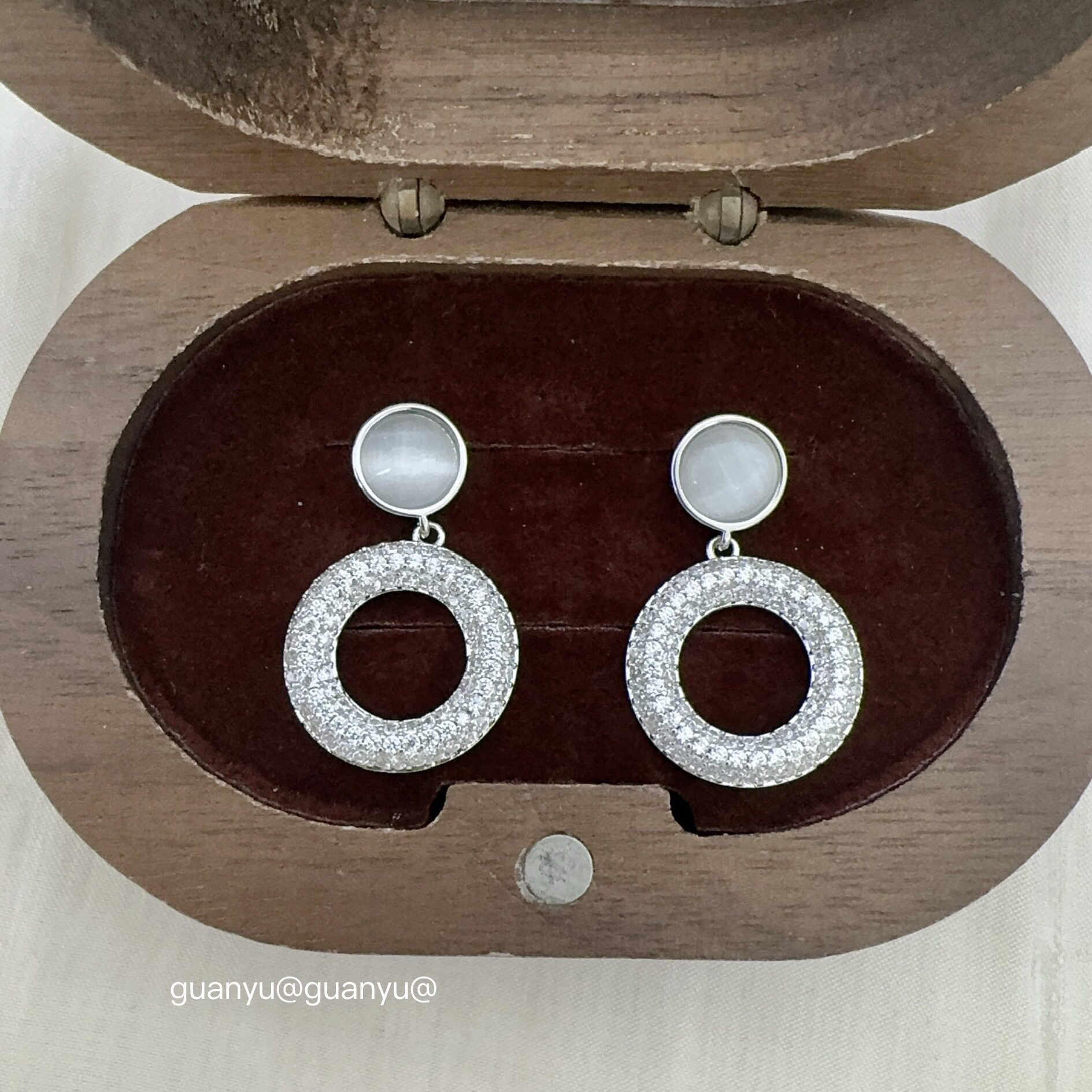 新款猫眼石微镶锆石环形吊坠耳钉女时尚轻奢高端甜美气质百搭耳环