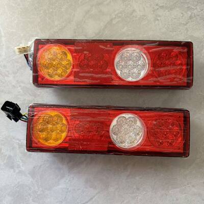 哟哟东风小霸王LED尾灯总成