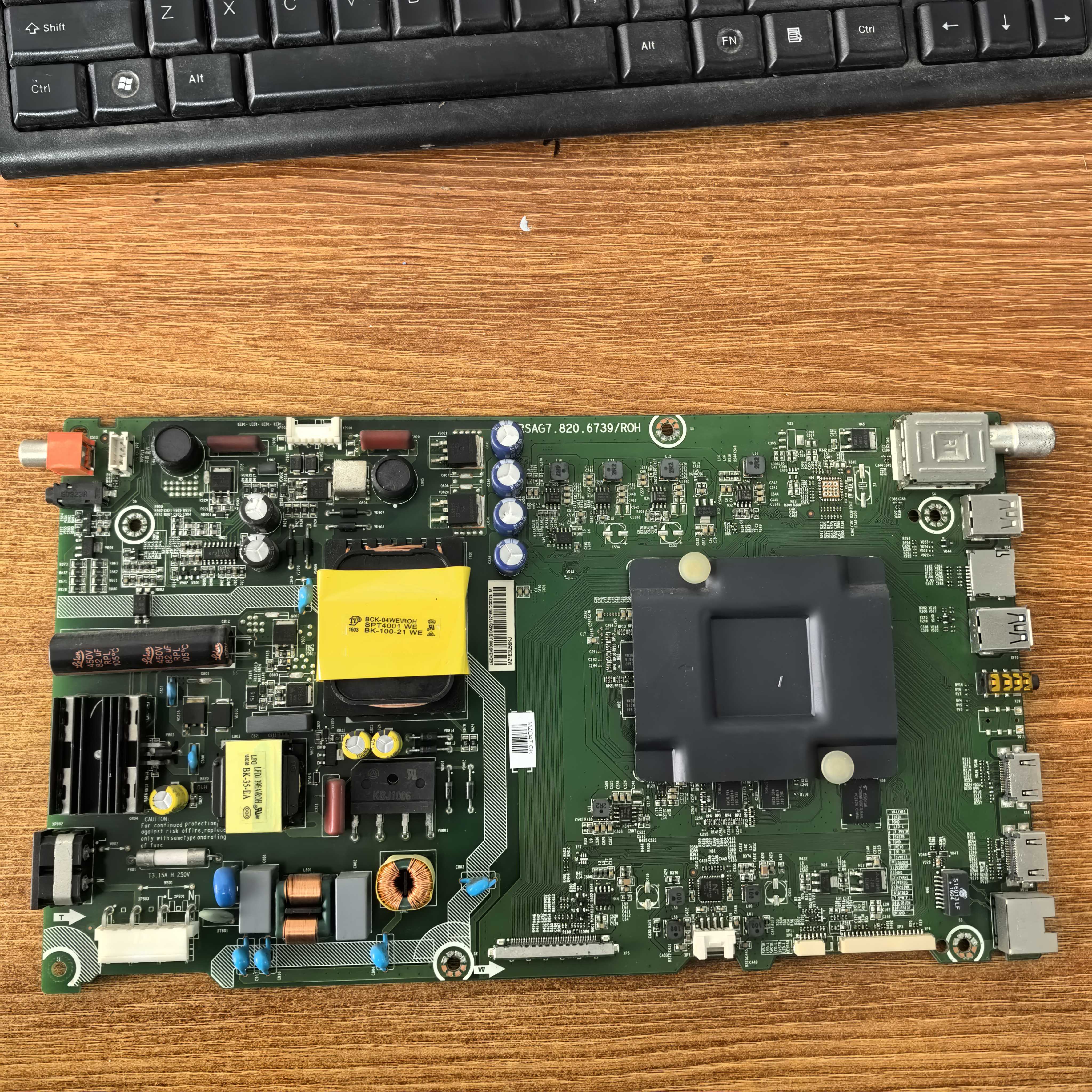 原装海信LED43M7000U电视主板