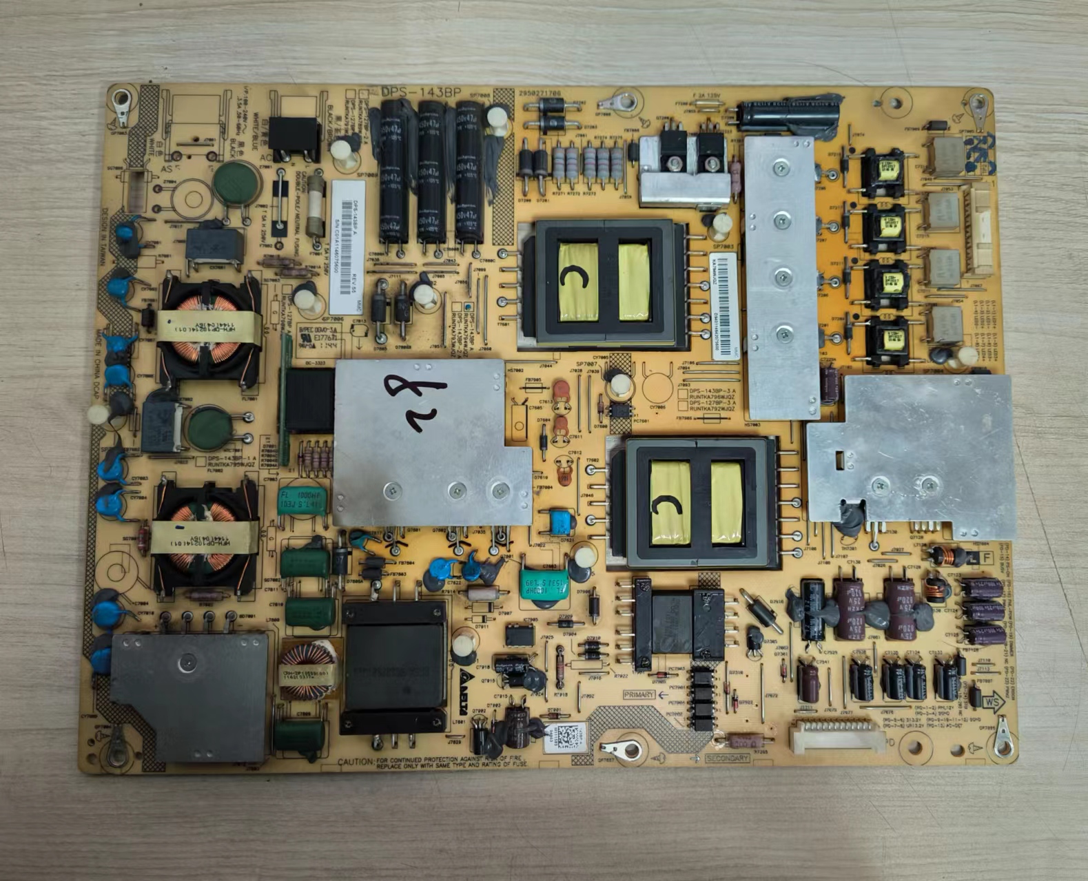 夏普LCD-46X830A52LX830A电源板