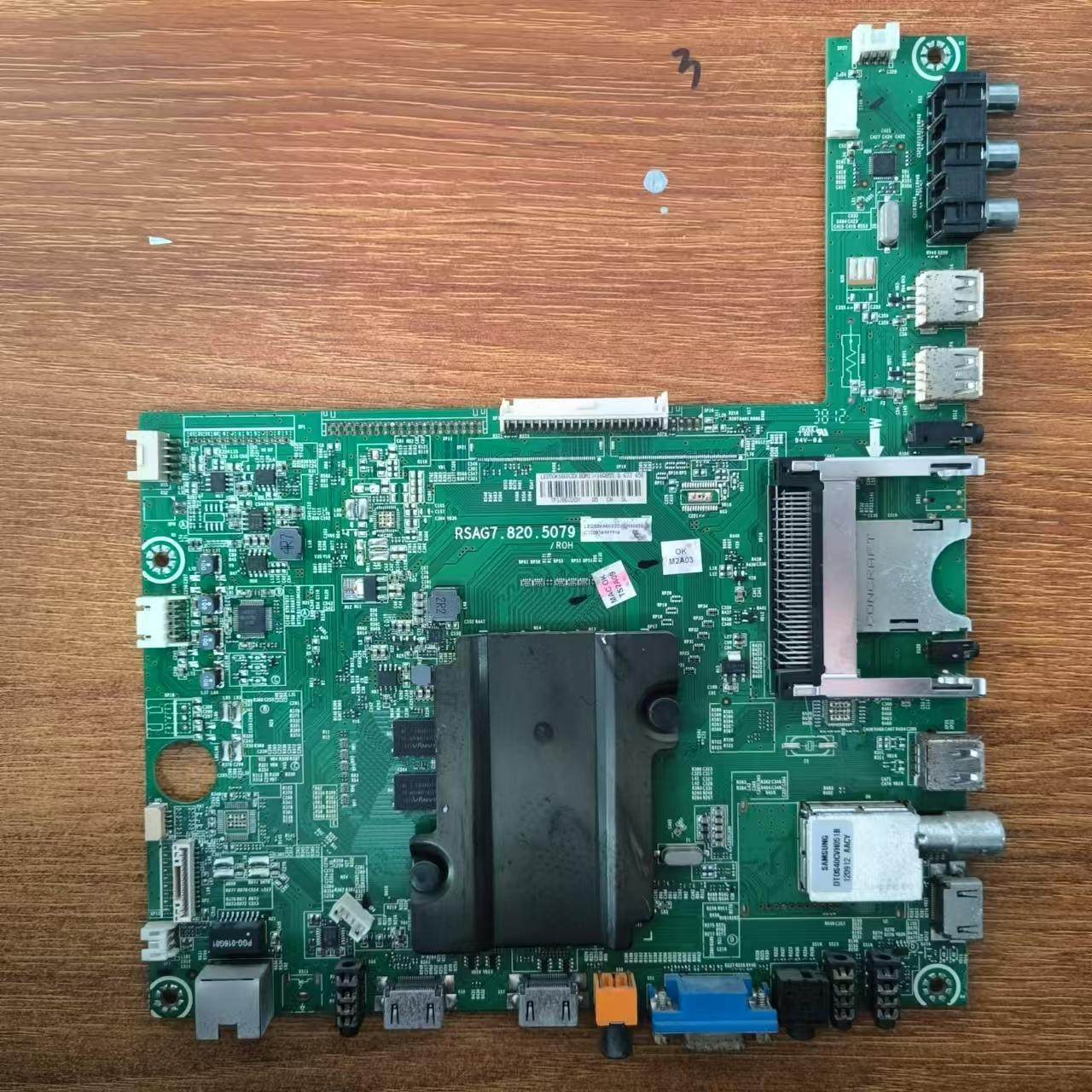 原装现货海信LED50K660X3D主板RSAG7.820.5079屏HE500HFR-B51实拍