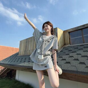 大码夏季高级感休闲运动套装女胖mm宽松显瘦短裙两件套250斤