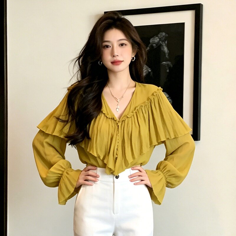 设计感时尚减龄V领荷叶边上衣女装大码洋气宽松显瘦黄色长袖衬衫