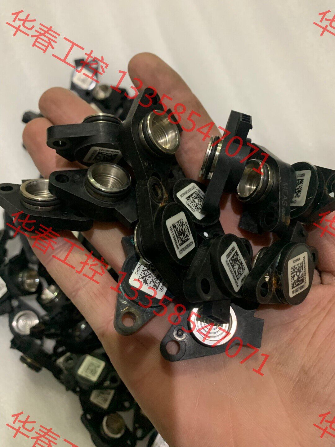 议价 康明斯依克菲特尿素泵压力传感器