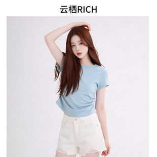 云栖RICH2026夏季新款正肩抽褶短款T恤修身显瘦纯色圆领短袖女