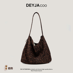 秋冬新款豹纹包包女麂皮绒托特包韩系慵懒风单肩斜挎包通勤帆布包