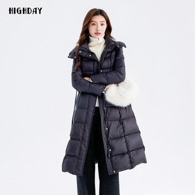 轩日连帽黑色大羽绒服