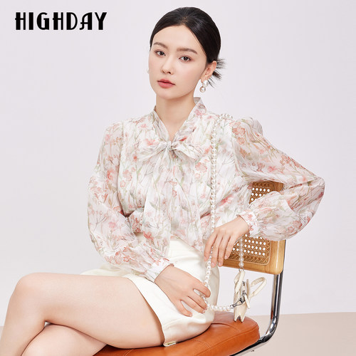 HIGHDAY轩日温柔粉碎花飘带衬衫女2026秋蝴蝶结领泡泡袖气质衬衣