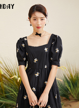 highday轩日夏季法式方领女裙过膝黑色绣花泡泡袖a字修身连衣裙潮