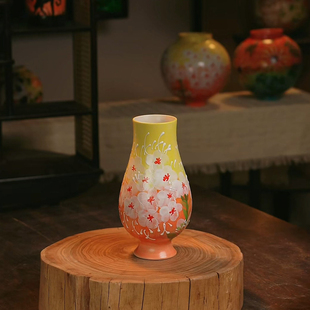 『165』1890-花瓶红蕊小白花（亮釉）（口7，高23）