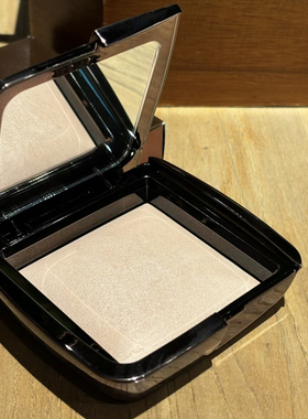 Hourglass/柔光蜜粉饼 定妆自然干皮散粉柔焦毛孔/Ethereal Light