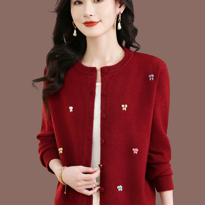 刺绣外搭上衣羊毛针织开衫洋气