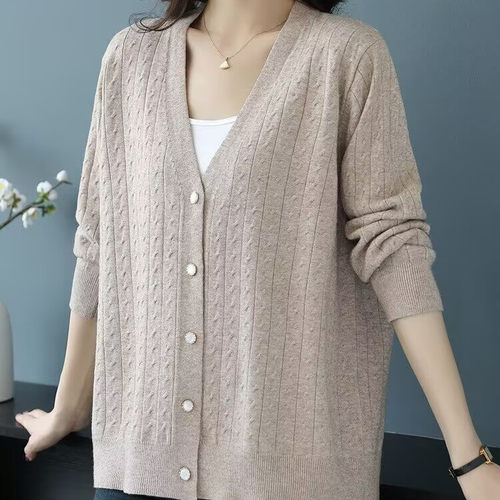 休闲纯色羊毛衫春秋外搭毛衣外套