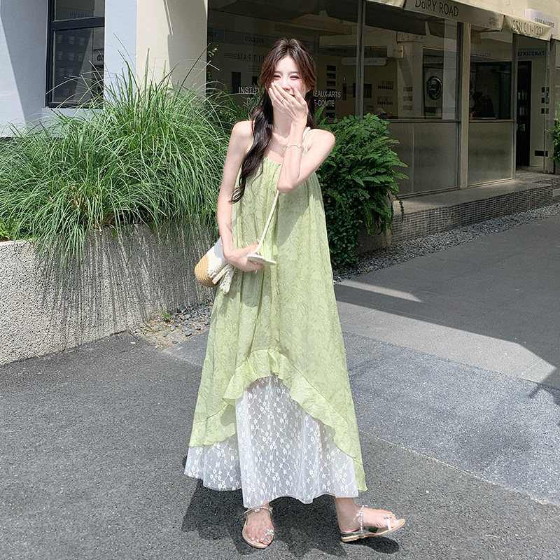 绿色雪纺吊带连衣裙女超火好看高级小众宽松不规则森系度假长裙仙,女装连衣裙,浙宝139