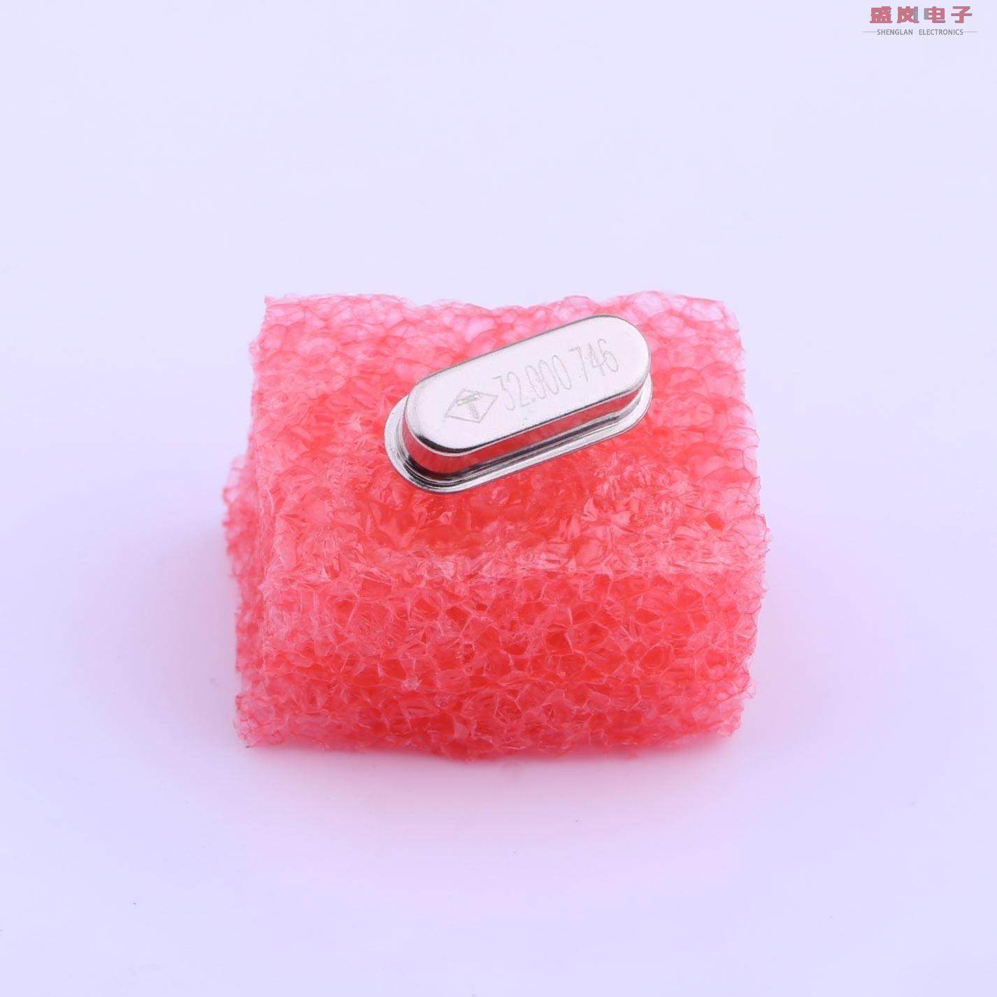 原装正品XIHCELNANF-32MHZ[32MHZ 20PF30PPM -40℃~+85℃DIP]