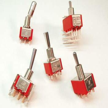 原装正品100SP1T1B4M2QE[拨动 SPDT ON-ON PC MNT]