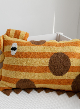 ins风超萌长颈鹿抱枕 卡通条纹设计靠垫客厅沙发靠垫装饰车载腰靠