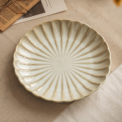 悠瓷复古浮雕8英寸精致陶瓷盘子