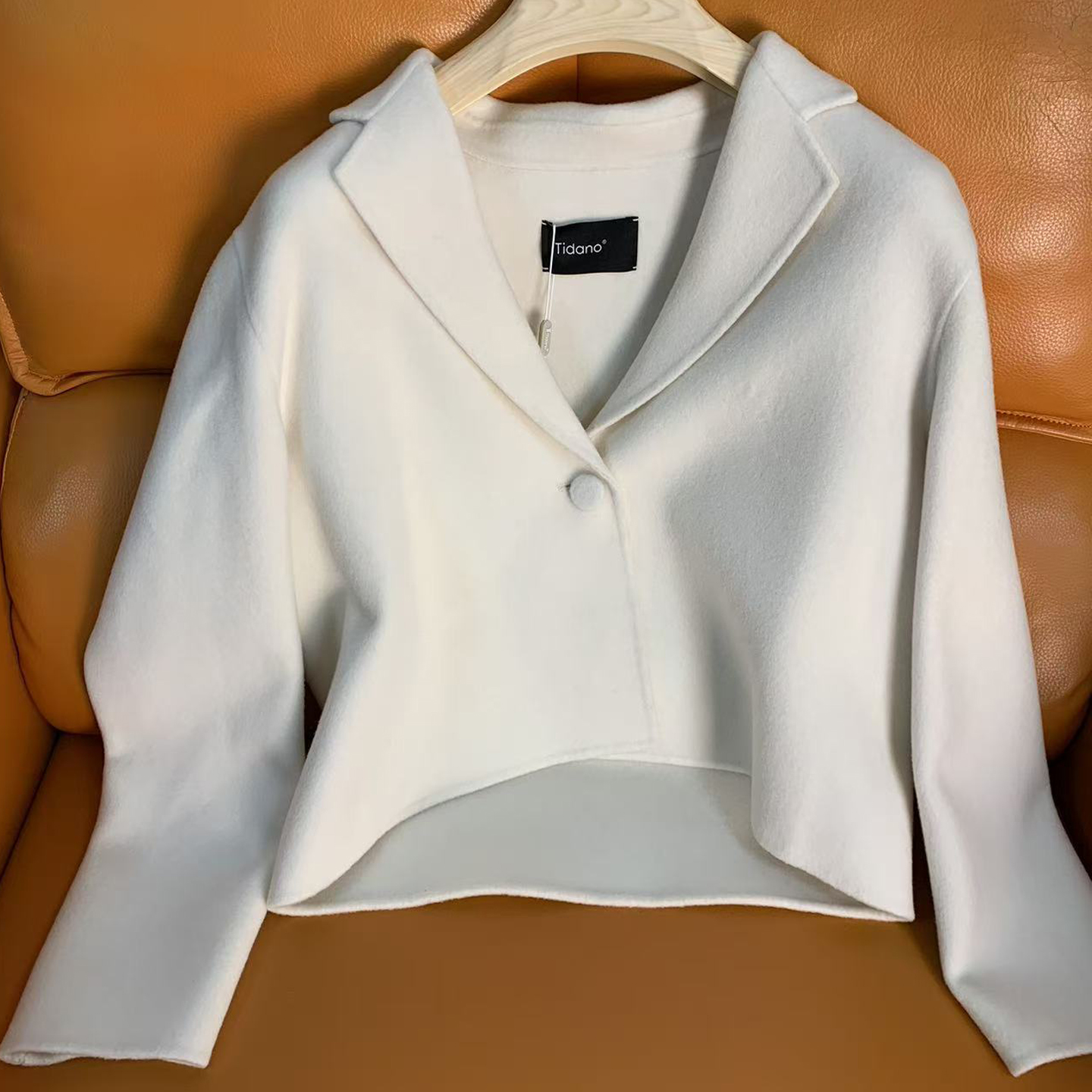 南油秋冬西装呢子外套白色短款上衣女羊毛羊绒高端潮流新款百搭女