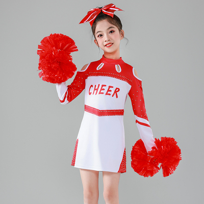 红色连衣裙烫钻啦啦操