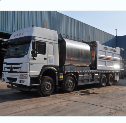 纤维同步碎石封层机封层施工设备